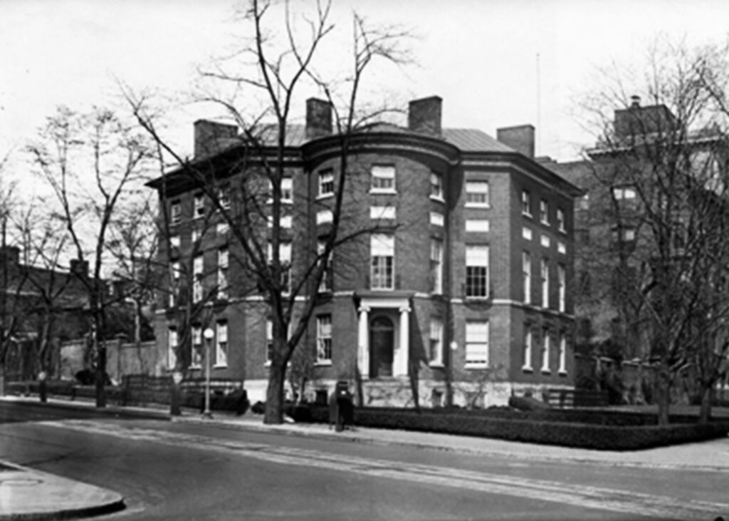 Photo of the Octagon House from 1927